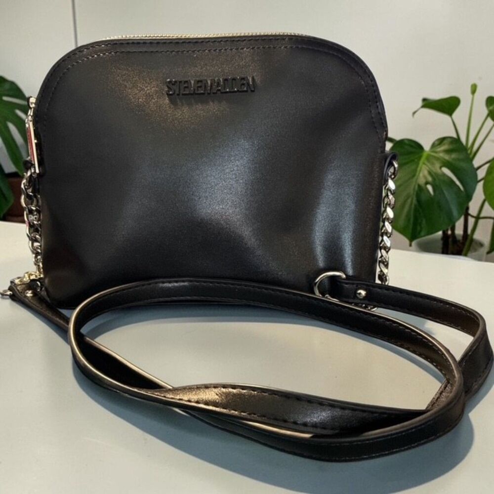 Steve Madden BMAGGIE Black Faux Leather Dome Crossbody Bag - EUC